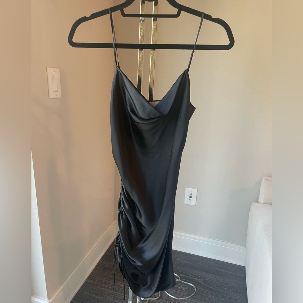 NWOT Cinq a Sept Astrid Dress in black. Size 00. - Picture 3 of 11